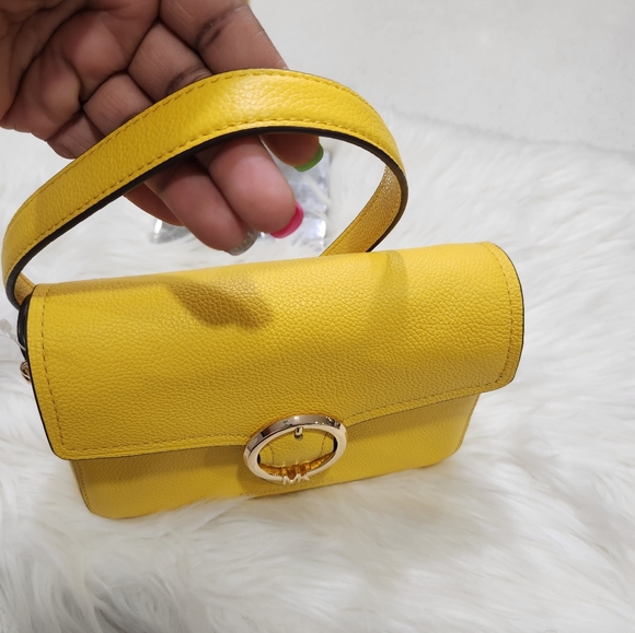 ✨️💛 Michael Kors Wanda crossbody Chain Bag Yellow Citrus ✨️💛 - Picture 9 of 9